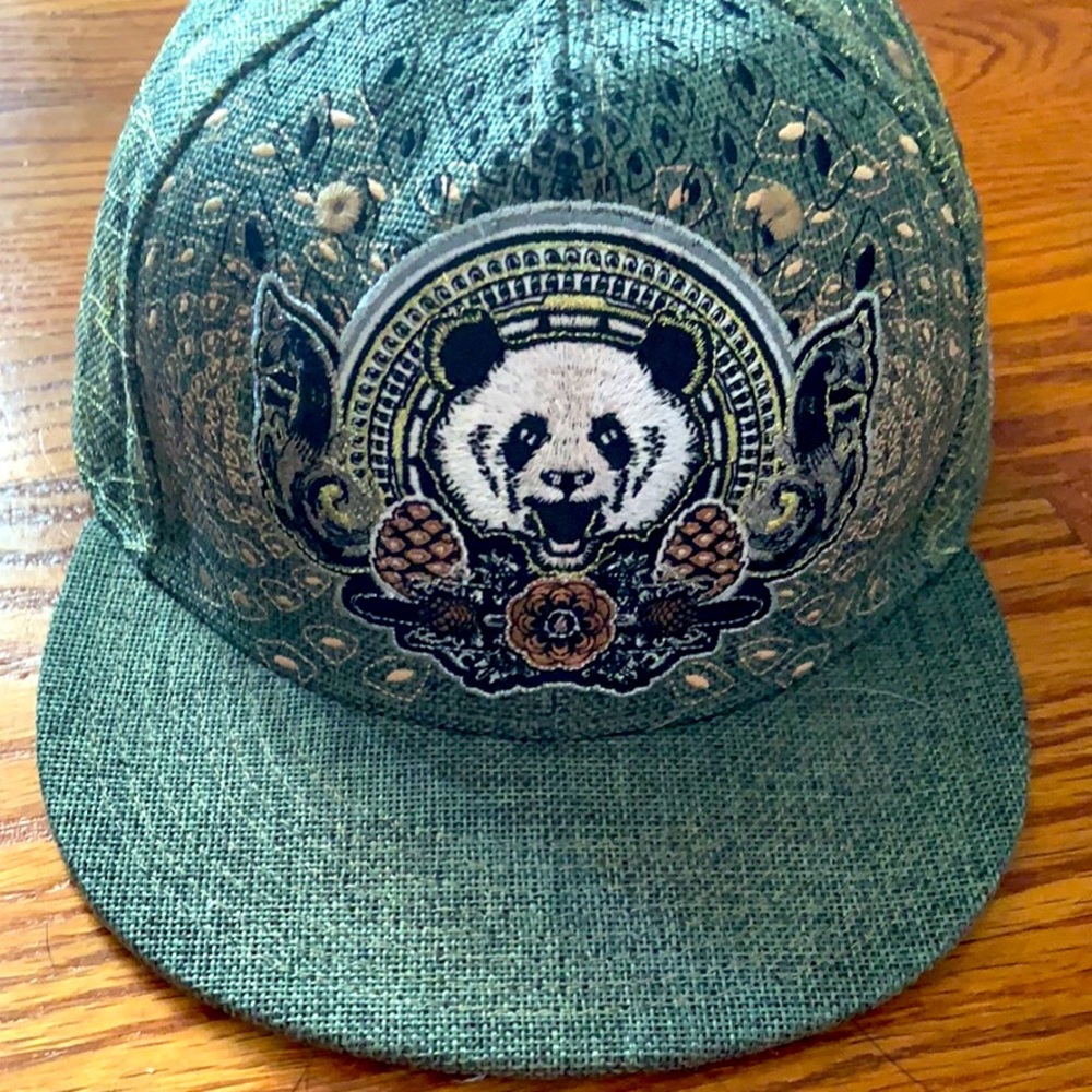 Grassroots California Third Eye Pinecone hat